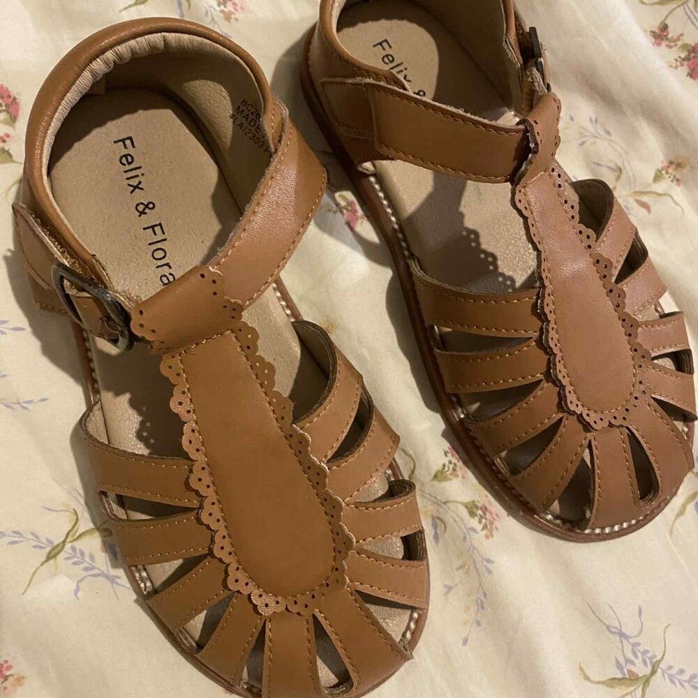 Felix & Flora brown shoes